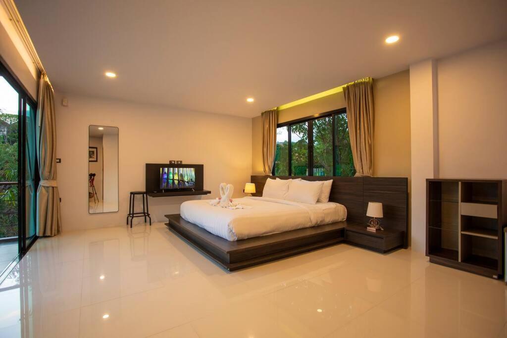 Phuket Paradise: Luxury 3-Bed Villa Sea View Villa Ban Saiyuan Exterior foto